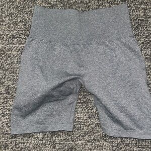 NVGTN Scrunch Shorts Grey